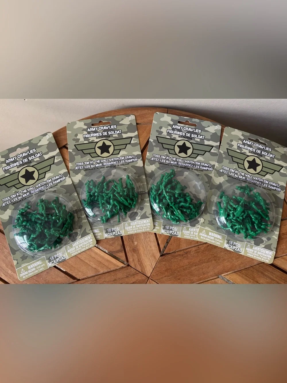 NEW Army Wall Crawlies Green Toy Soldier Party Favors 4 Packages SET